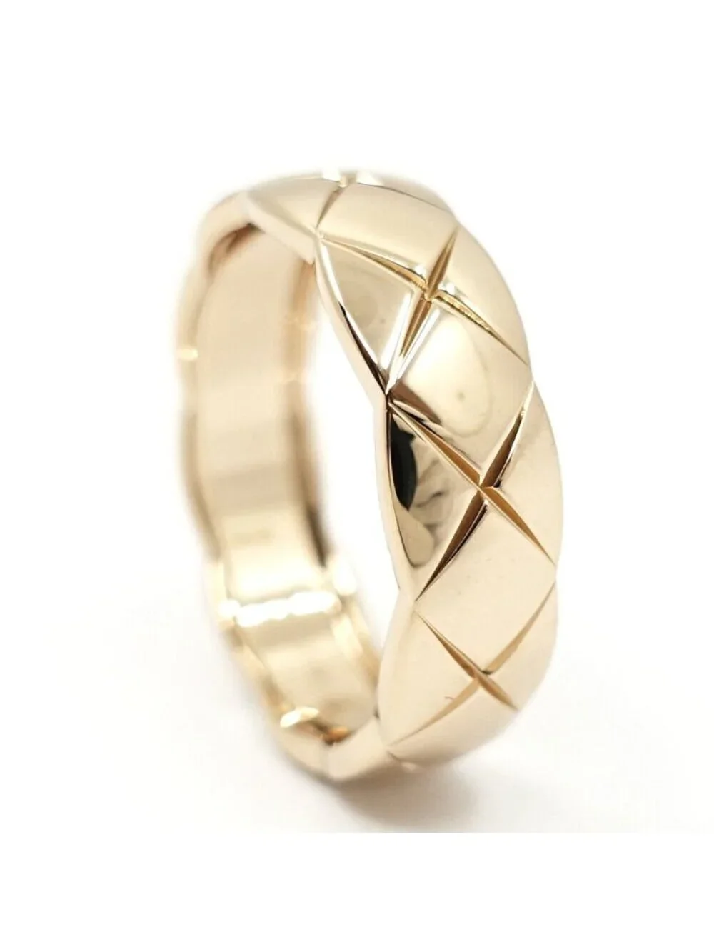 Chanel 18k Pink Gold Coco Crush Ring Medium Model Beige